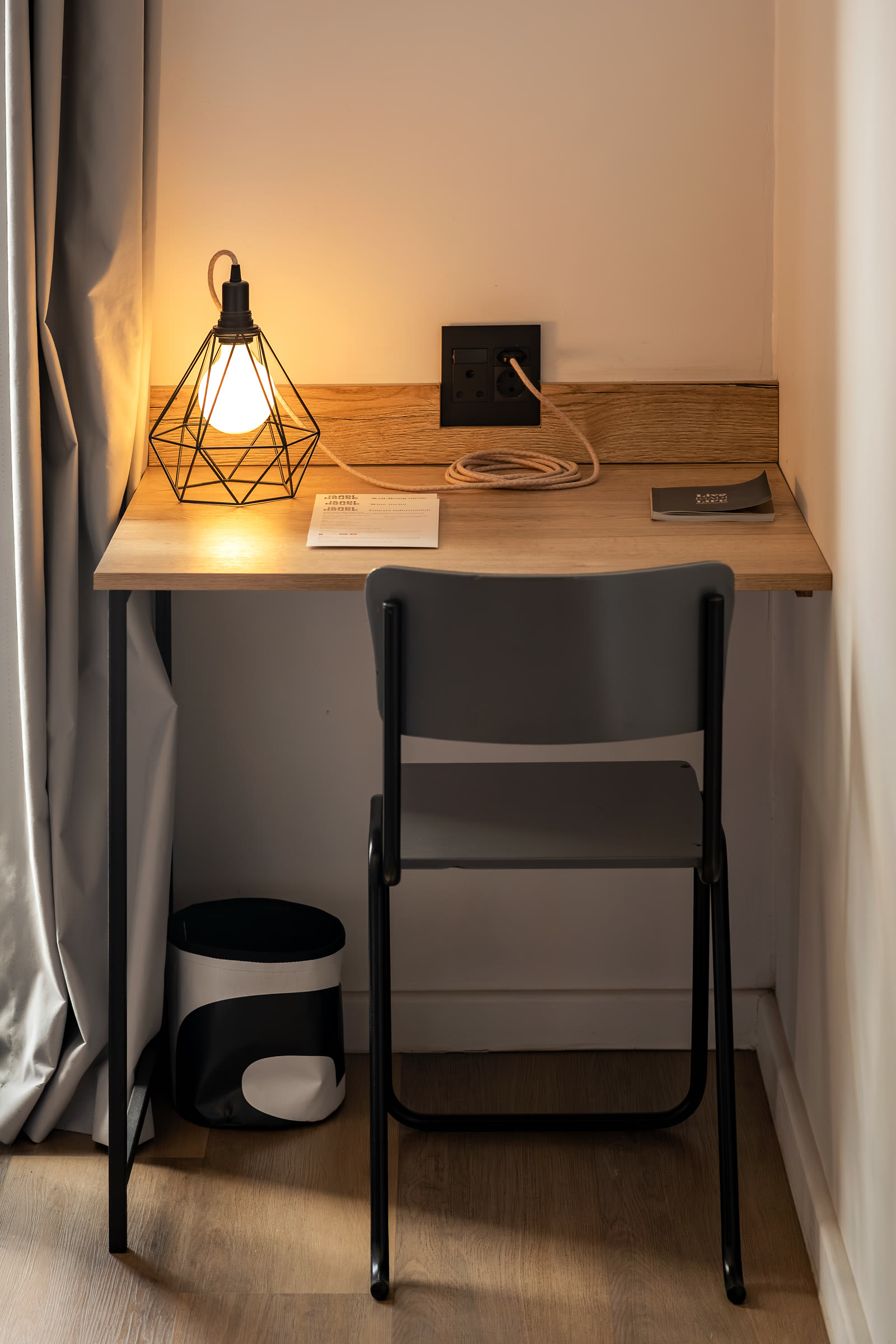 Roomy room at iGadi House — view 6