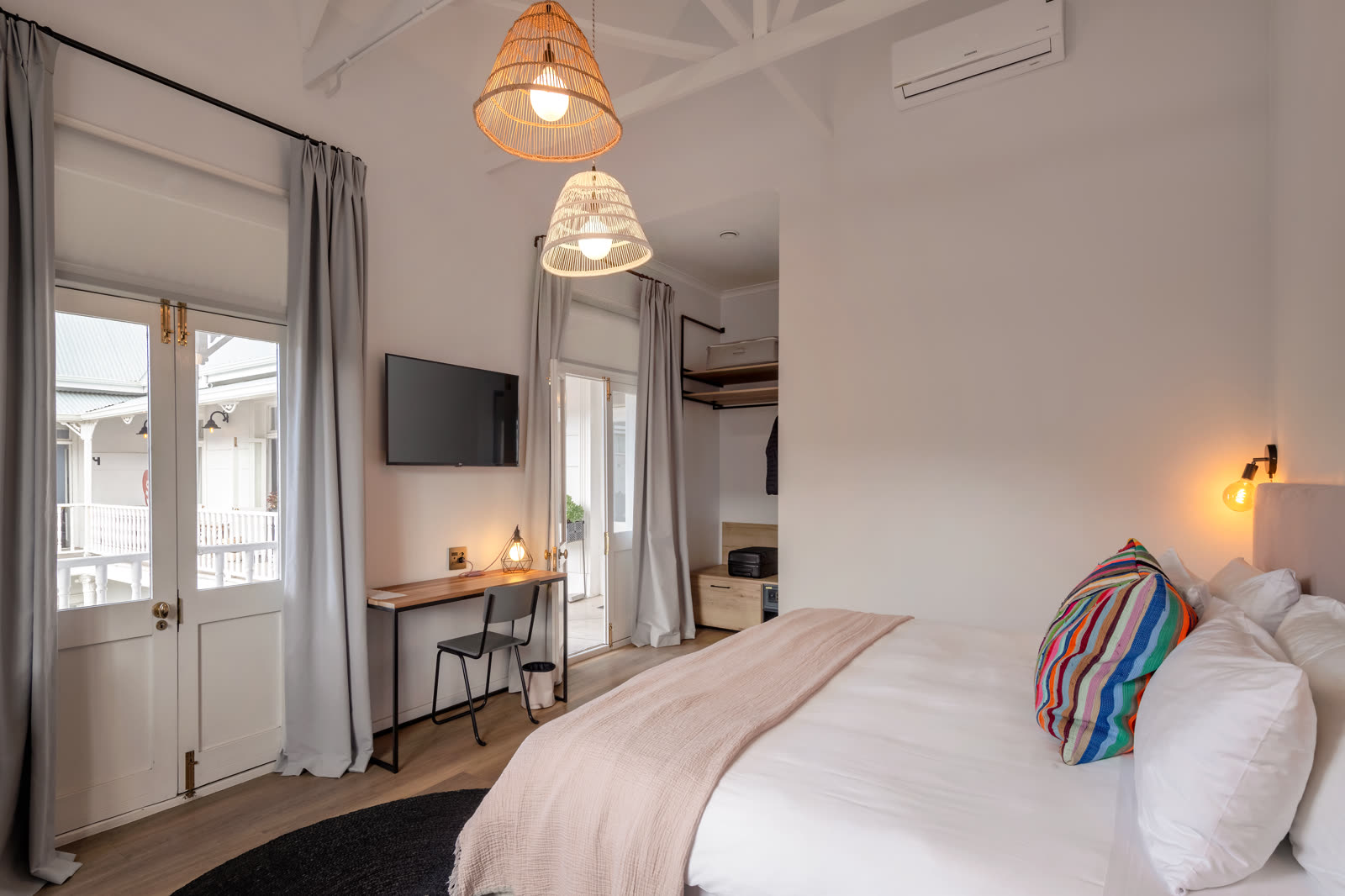 Cosy + room at iGadi House