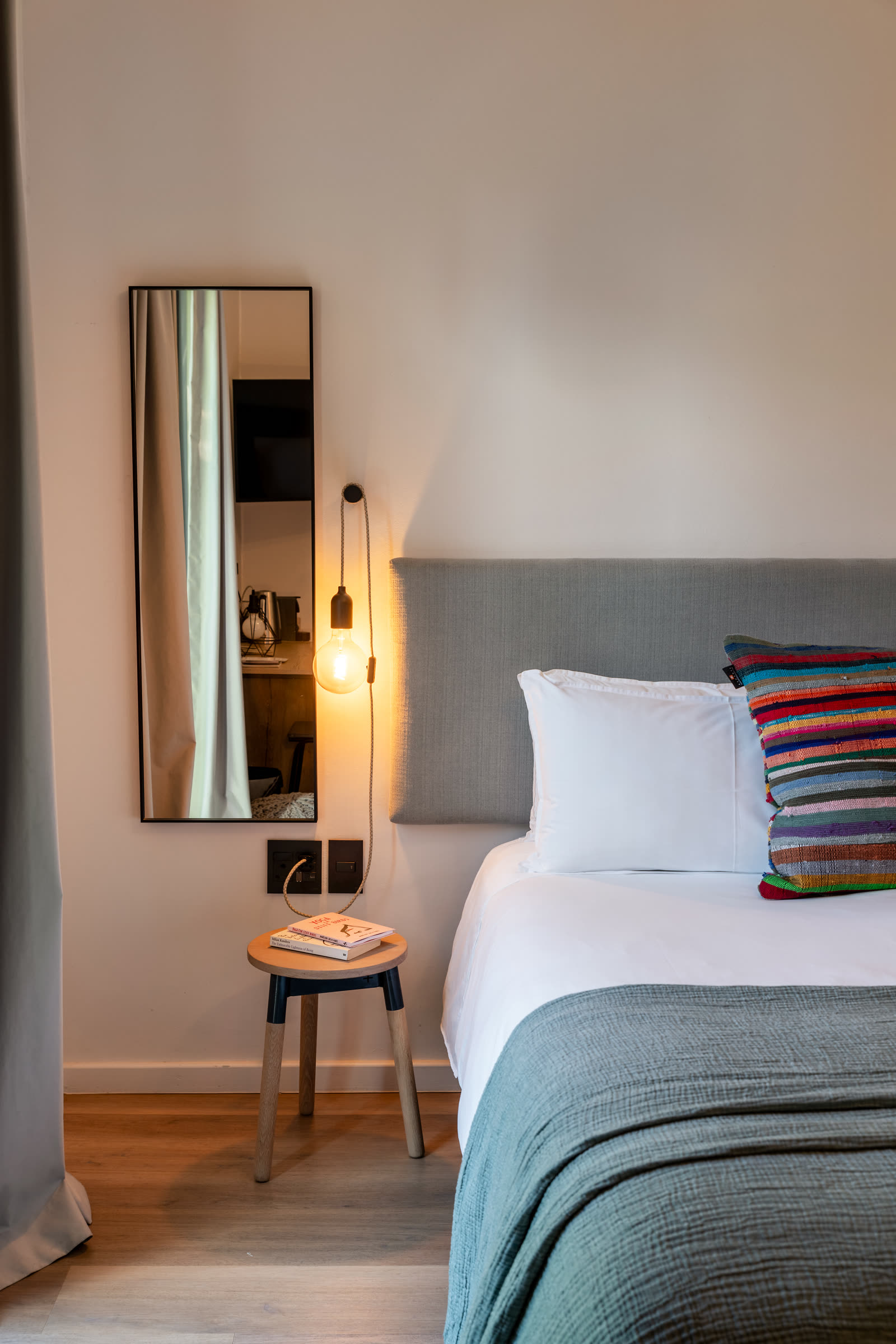 Cosy room at iGadi House — view 11